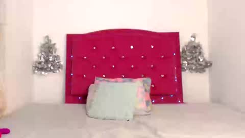 Madelyy Gesell online show from December 4, 6:22 pm