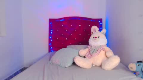 Madelyy Gesell online show from March 12, 1:03 am