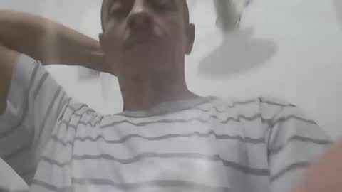 Snapshot of gilm906213 chatting on January 19, 1:53 am gilm906213 online show from January 19, 1:53 am
