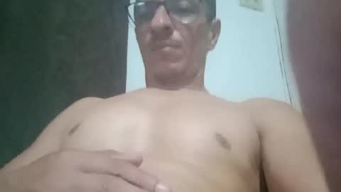 Snapshot of gilm906213 chatting on January 22, 2:59 am gilm906213 online show from January 22, 2:59 am