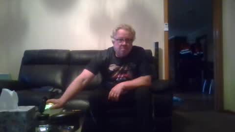 gimmmieoooo online show from July 26, 7:06 am
