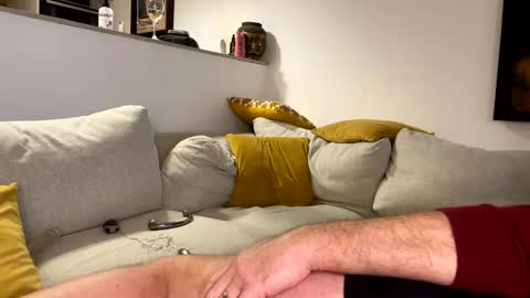 gin juicey online show from January 13, 1:13 am