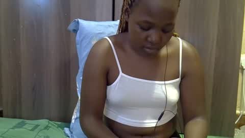 Adiliah online show from November 28, 11:50 am