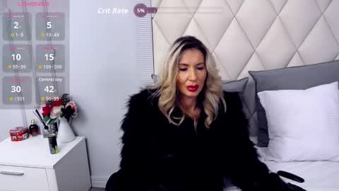 Gina online show from December 5, 7:22 pm