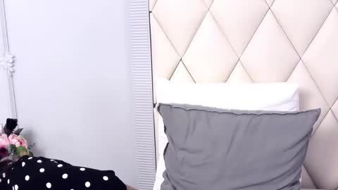 Gina online show from February 27, 6:42 pm