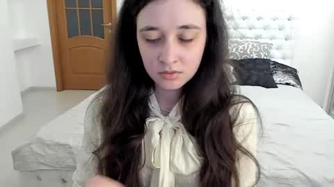 Kate online show from September 27, 11:30 am