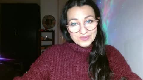 Snapshot of ginaoneon chatting on February 4, 7:33 pm GinaONeon online show from February 4, 7:33 pm