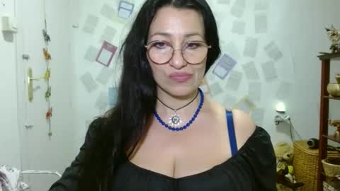 GinaONeon online show from May 8, 9:09 pm