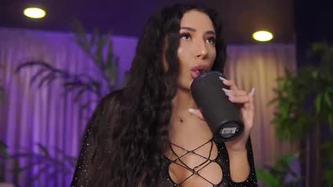 Gina online show from March 27, 8:21 pm