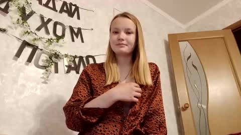Ginger Anna online show from May 27, 7:55 pm