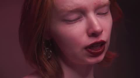        im expecting 350 thumbs up on my altar   online show from September 25, 10:17 pm