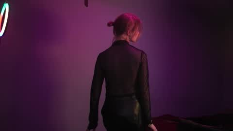        im expecting 350 thumbs up on my altar   online show from November 28, 10:17 pm