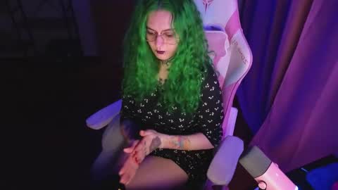 Ginger online show from May 25, 6:58 pm