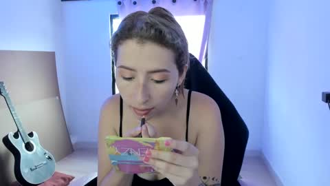 Ginger online show from December 1, 8:55 pm