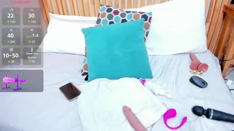        online show from March 5, 8:32 pm