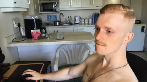 Snapshot of gingerboy_69 chatting on January 9, 10:52 am Jay online show from January 9, 10:52 am