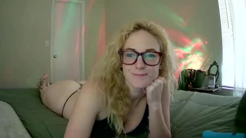 Snapshot of gingergrand chatting on September 16, 11:08 pm GingerGrand online show from September 16, 11:08 pm