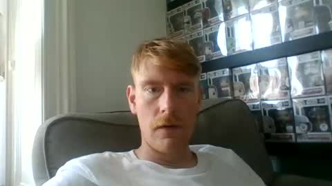 gingerjames90 online show from June 18, 10:31 am