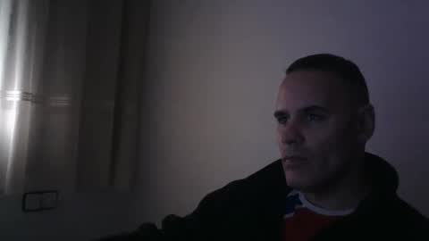 Snapshot of gioshadow chatting on January 5, 1:04 pm gioshadow online show from January 5, 1:04 pm