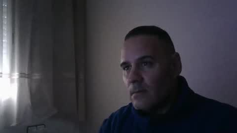 Snapshot of gioshadow chatting on February 14, 9:24 am gioshadow online show from February 14, 9:24 am