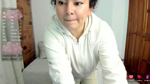 Snapshot of girl_inline chatting on February 23, 2:40 am girl_inline online show from February 23, 2:40 am