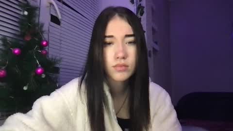 girl_sue online show from December 25, 8:39 pm