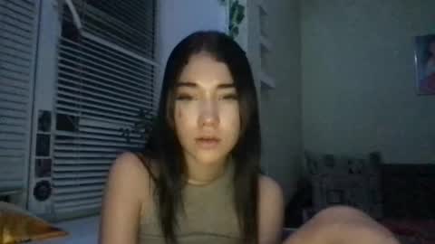 girl_sue online show from December 10, 1:11 am