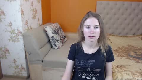 Snapshot of girl_summer97 chatting on January 11, 1:32 pm Katia online show from January 11, 1:32 pm