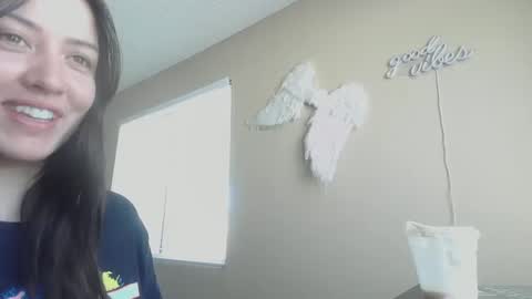 Jasmine online show from October 3, 5:43 pm