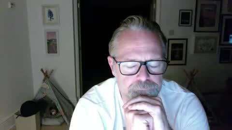 girlsandbikes online show from April 24, 11:07 pm