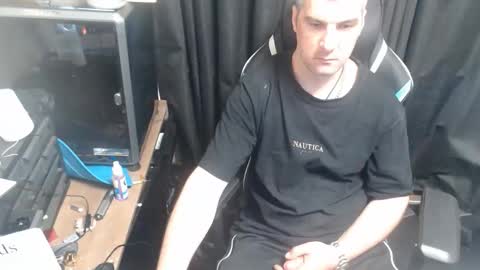 bob online show from October 25, 2:01 am