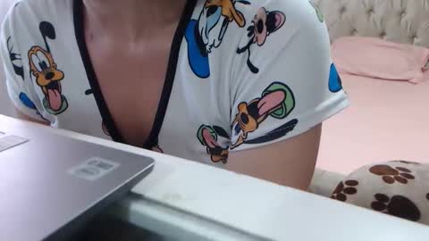 Victoria online show from November 7, 5:26 pm