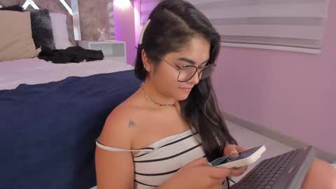     online show from February 28, 5:15 pm