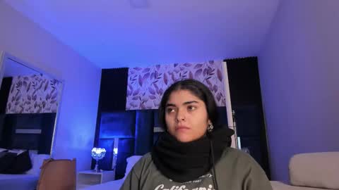     online show from February 6, 11:57 am