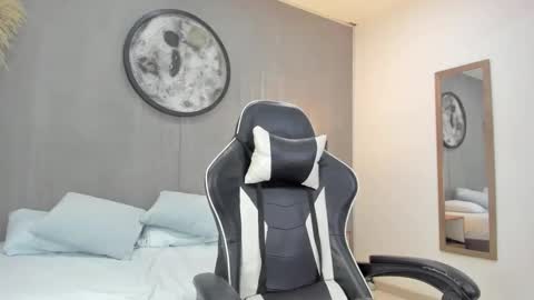 Snapshot of gisella15_ chatting on October 31, 11:05 pm G I S E online show from October 31, 11:05 pm