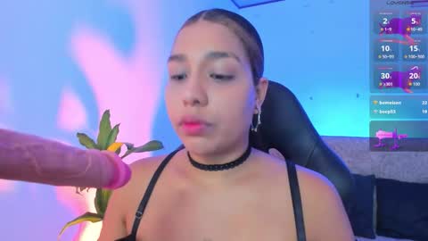 Giselle online show from December 21, 11:55 pm