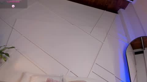 GisellePalmer  online show from December 22, 7:20 pm