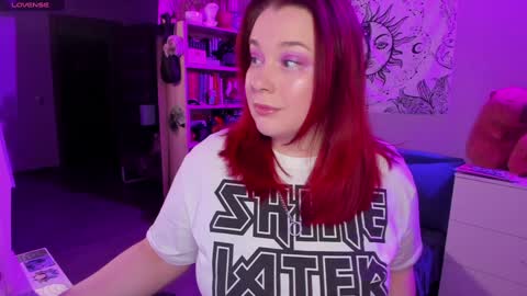 Snapshot of gitera_ chatting on January 19, 8:30 pm AlexaMillis online show from January 19, 8:30 pm