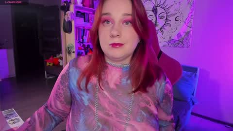 Snapshot of gitera_ chatting on December 20, 9:06 pm AlexaMillis online show from December 20, 9:06 pm