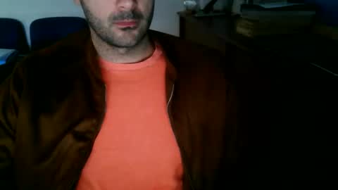 giuseppevai1 online show from November 8, 10:51 am