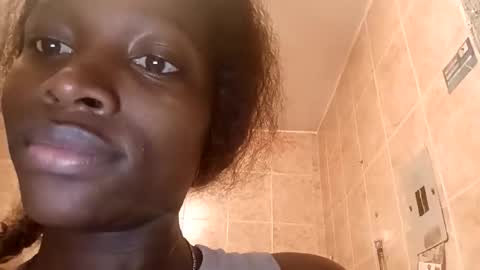 Snapshot of givana_love chatting on January 10, 5:05 am Givana Love online show from January 10, 5:05 am
