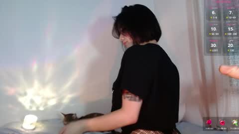 Nice to meet you my name is Heyli  online show from April 17, 12:02 am