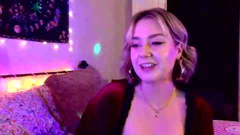 givemesweetdreams online show from October 23, 12:56 am