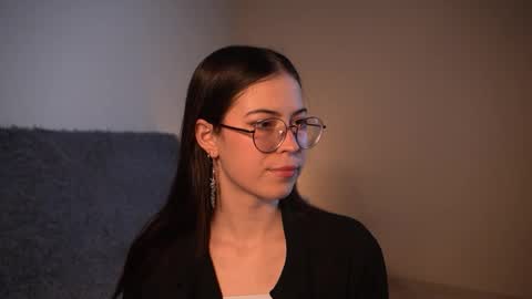 Agness online show from November 24, 3:22 pm