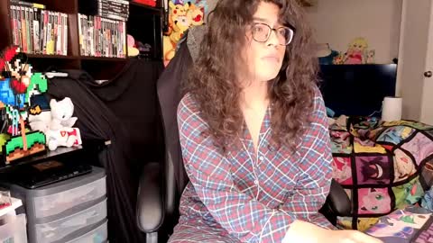 glaceon9 online show from April 1, 9:10 am