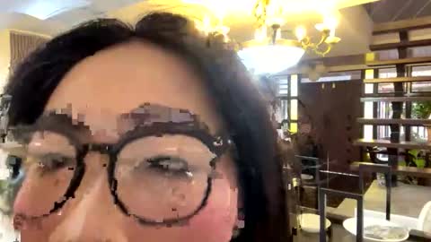 gleiahong online show from October 21, 1:00 am