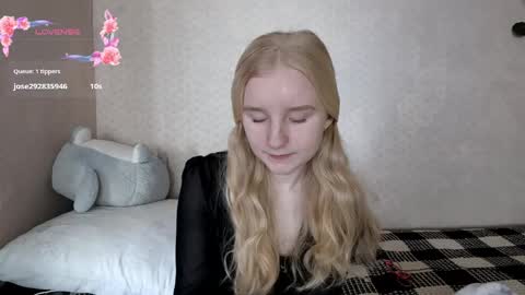 Laura online show from April 30, 7:35 am