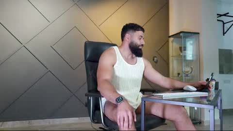 Snapshot of glennmasters chatting on February 16, 12:32 pm Matthew .. for short call me Matt online show from February 16, 12:32 pm