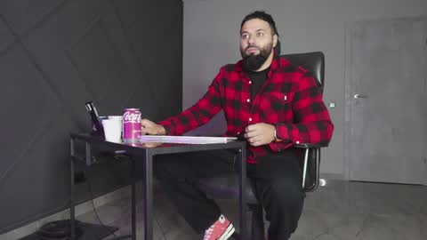 Matthew .. for short call me Matt online show from November 4, 2:02 am