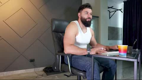 Snapshot of glennmasters chatting on February 11, 6:30 am Matthew .. for short call me Matt online show from February 11, 6:30 am